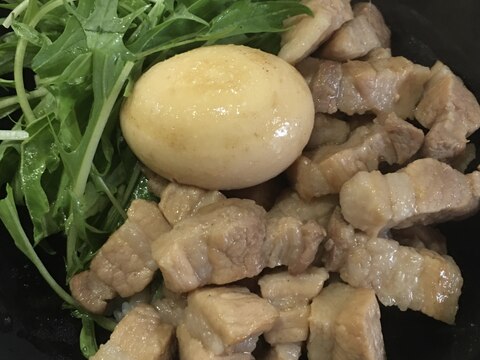 魯肉飯（ルーローハン）